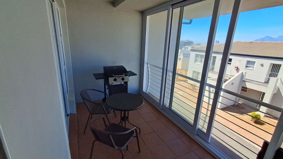 To Let 2 Bedroom Property for Rent in Big Bay Western Cape